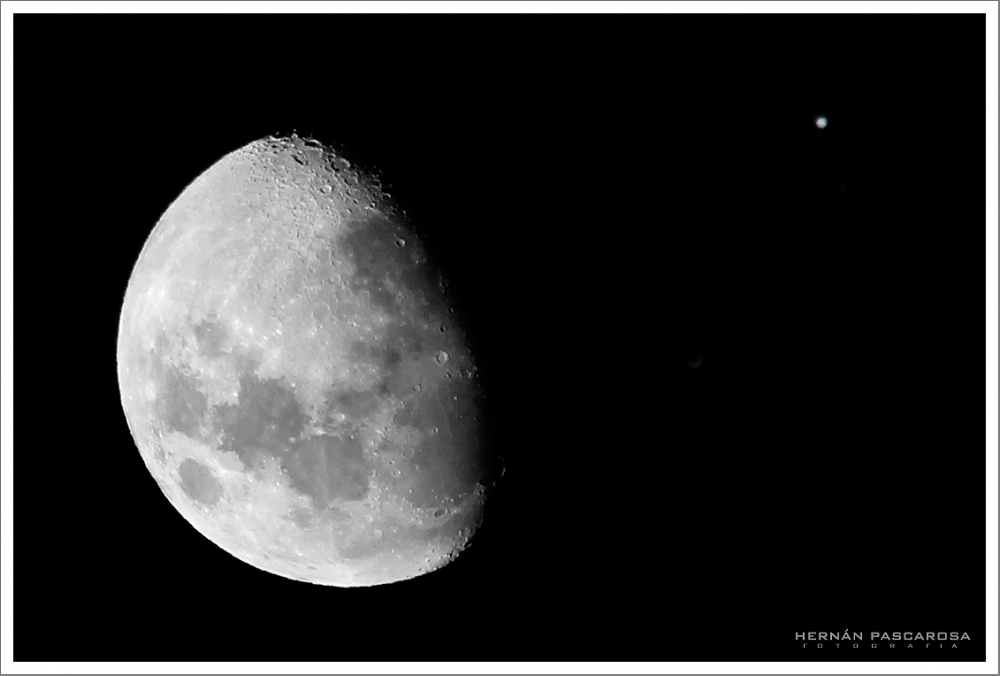 "La Luna con Jupiter" de Hernn Pascarosa