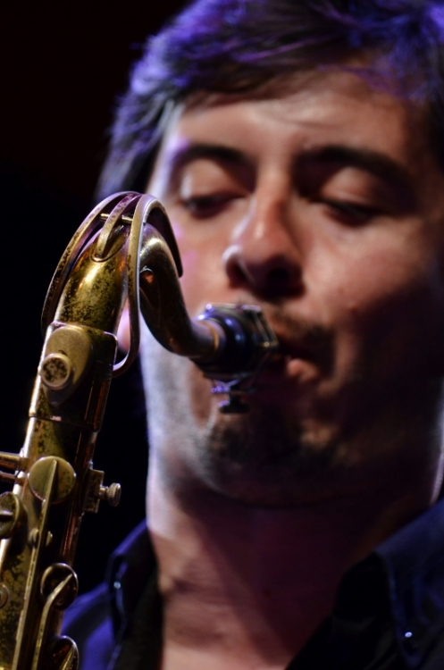 "Saxofoneando" de Hctor Rodrguez Cacheiro