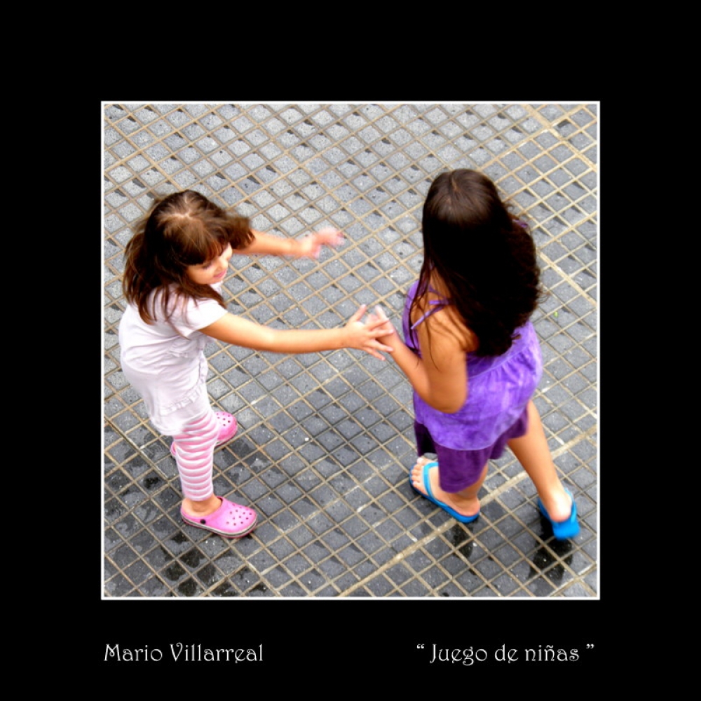 "` Juego de nias `" de Mario Victor Villarreal