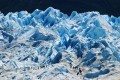 Caminando por el Perito Moreno