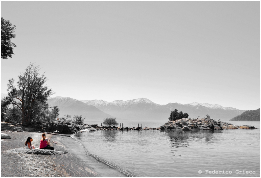 "Charla a orillas del lago." de Federico Grieco