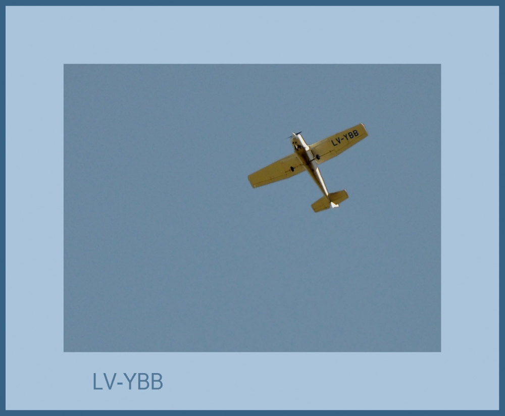 "LV-YBB (en vuelo)" de Alejandra Di Sipio