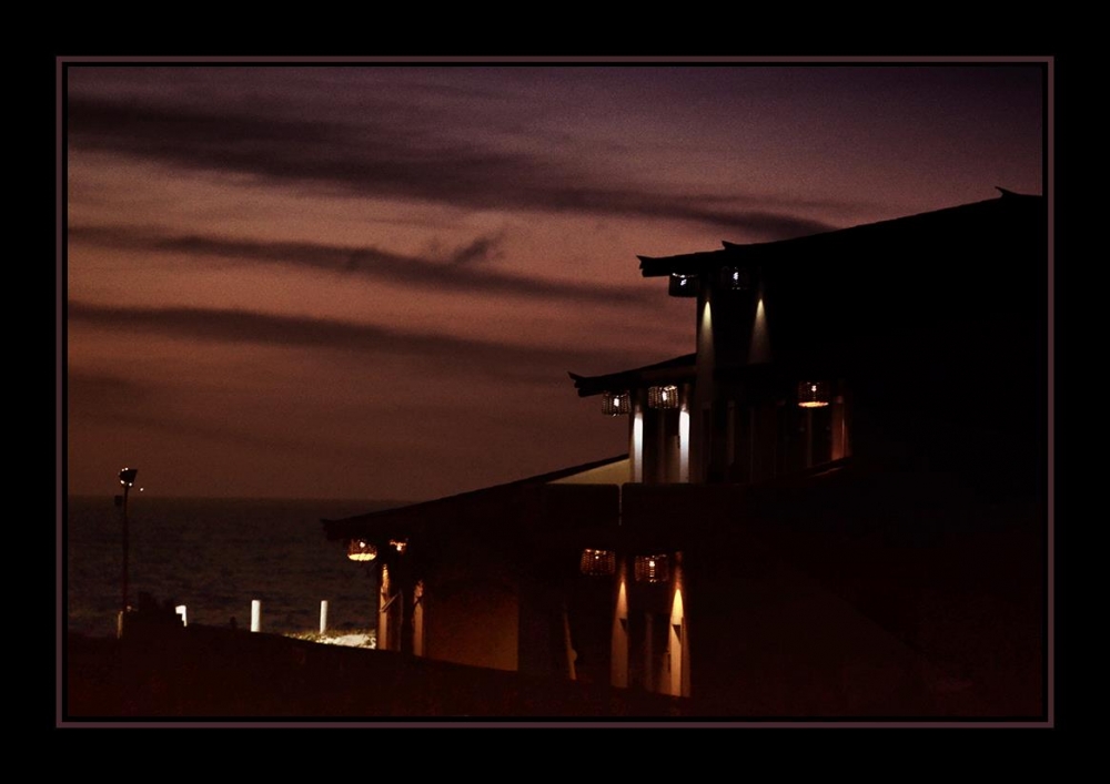 "noche junto al mar" de Mercedes Orden