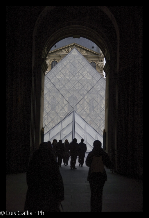 "Louvre" de Luis Gallia