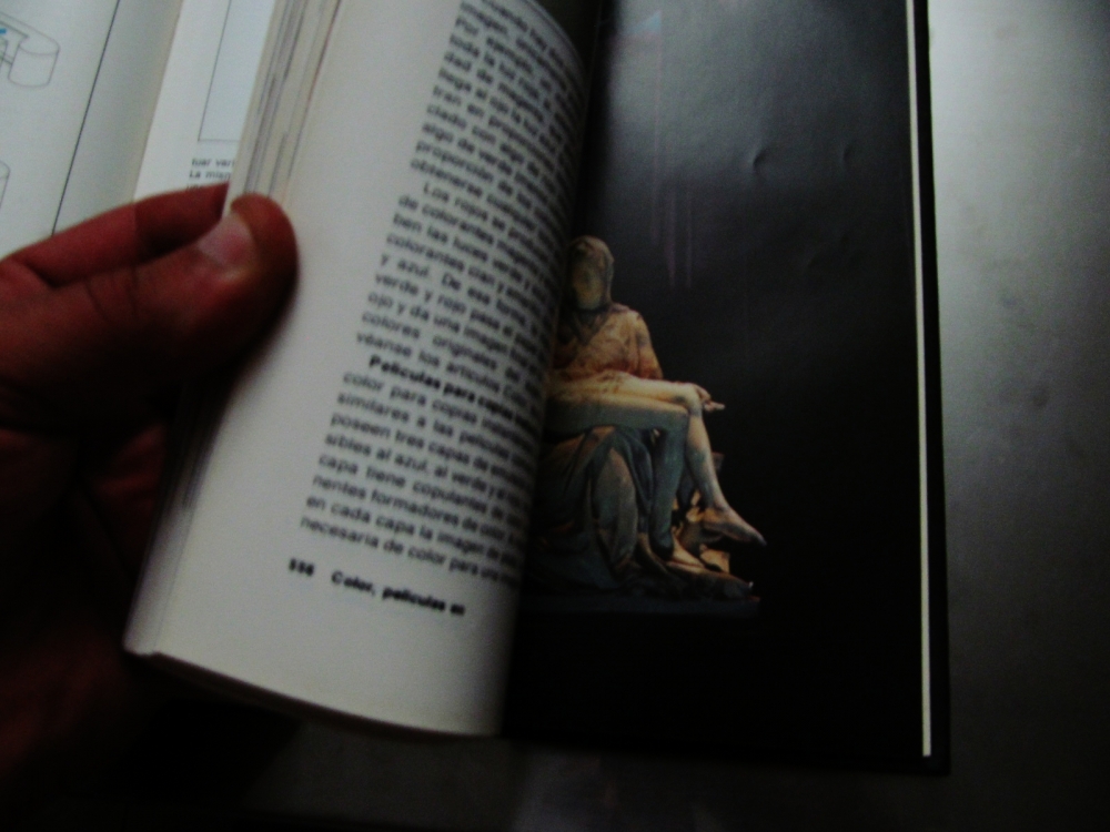 "cuando se lee un libro, no se piensa en ttulos" de Leonardo Bertolino