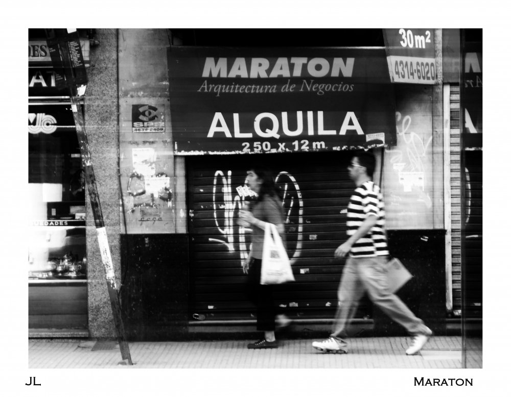 "maraton" de Laura Jakulis