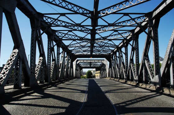 "El puente" de Ricardo Luis Zedler