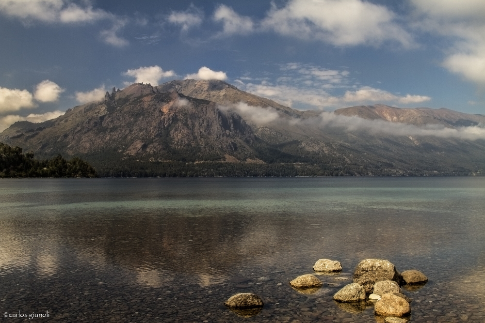 "Lago Gutierrez (San Carlos de Bariloche)." de Carlos Gianoli