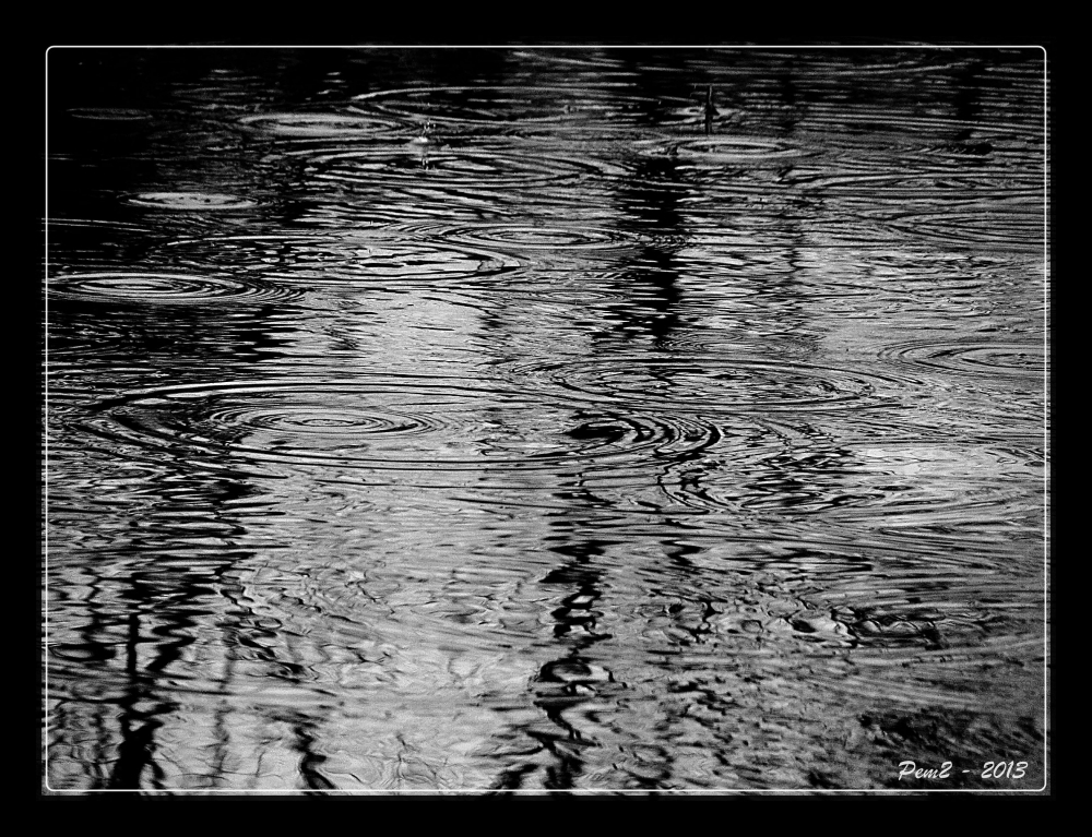 "Reflejos en la lluvia..." de Enrique M. Picchio ( Pem )