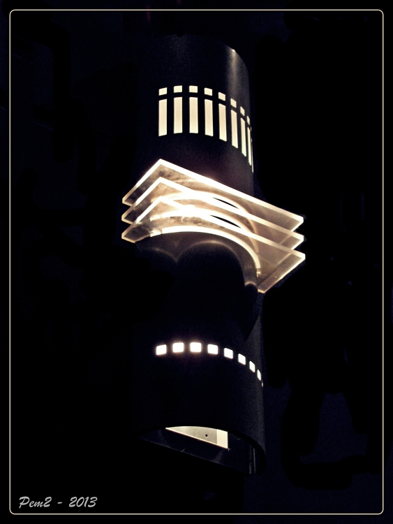 "Las luces de la torre..." de Enrique M. Picchio ( Pem )