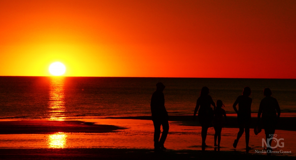 "family sunset" de Nicols Olivera Gonnet