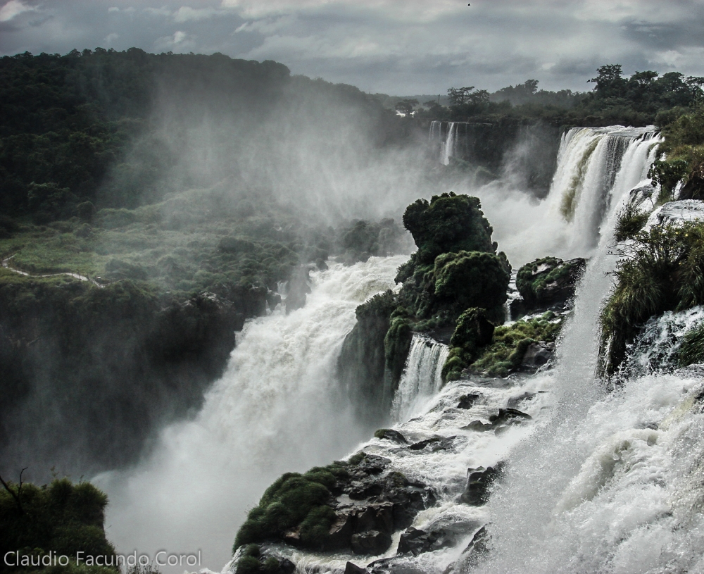 "Cataratas del Iguazu" de Facu Corol