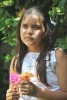 `Mara Rosario: Recogiendo Flores`