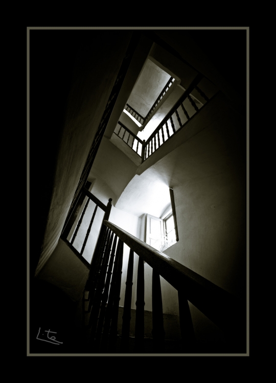 "Historia de una escalera..." de Angel Triana