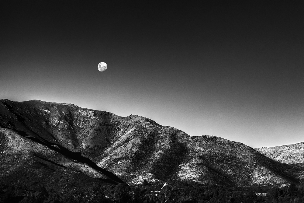 "Luna serrana" de Carlos Costamagna
