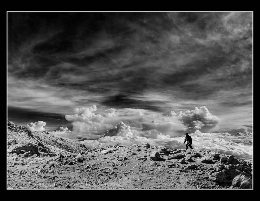 "escalando nubes" de Jose Luis Anania