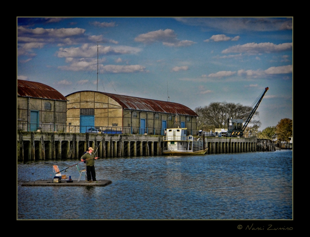 "Pesca en el puerto" de Nanci Zumino