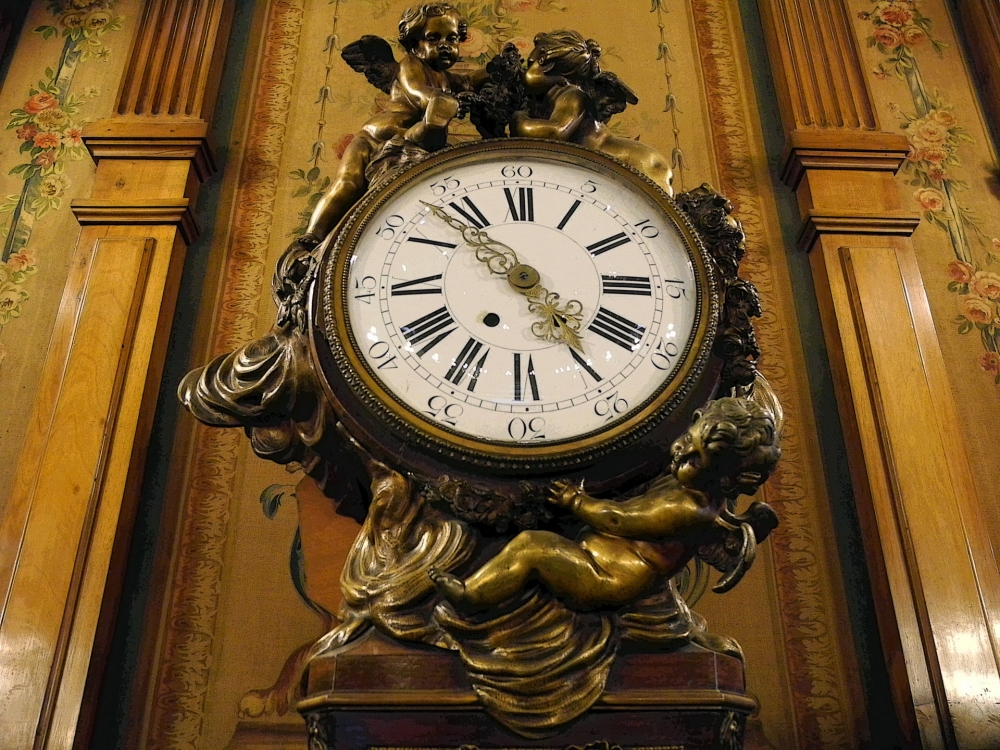 "Reloj Luis XIV ." de Beatriz Benger