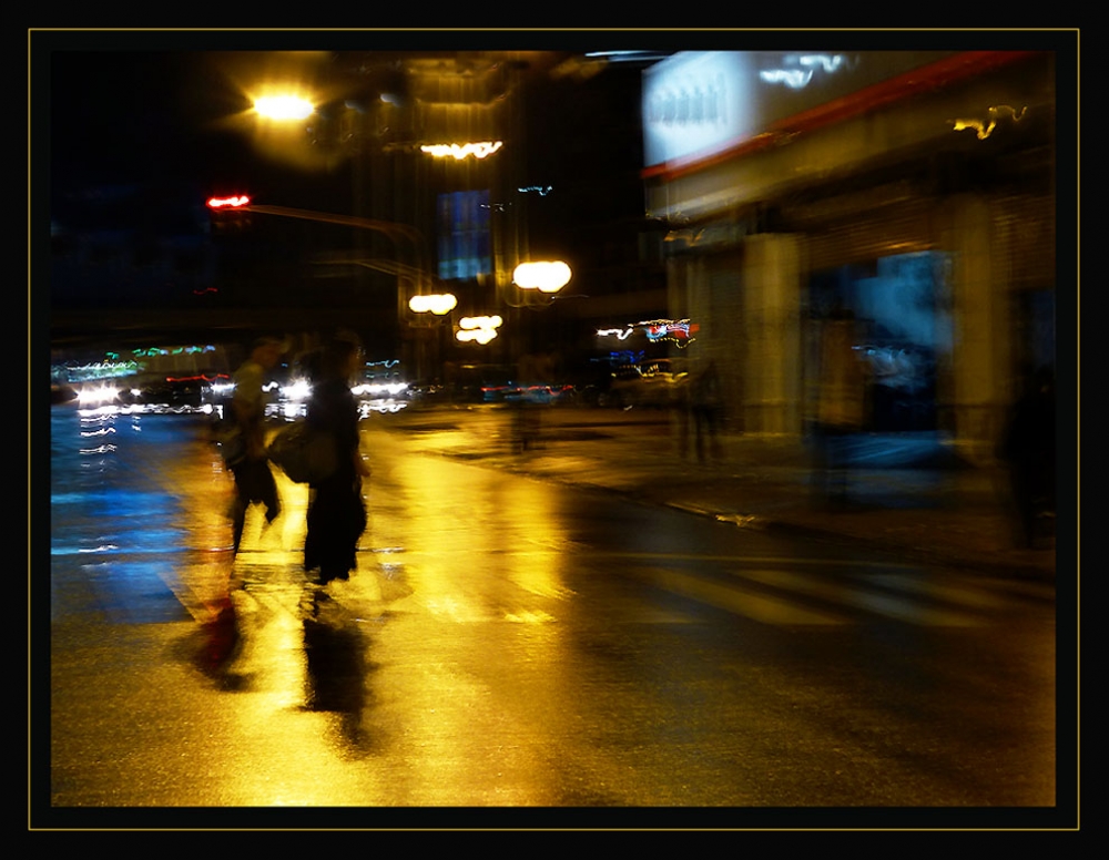 "Un da de lluvia, cruzando la avenida" de Mascarenhas Cmara. Juan de Brito