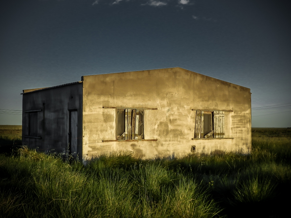 "La casa abandonada" de Lorna Aguirre