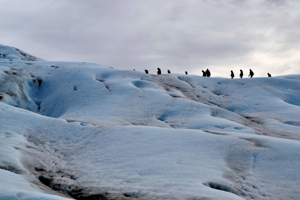 "Escalando el glaciar" de Carlos D. Cristina Miguel