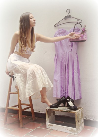 "Marina le trajo el vestido..." de Ana Maria Walter