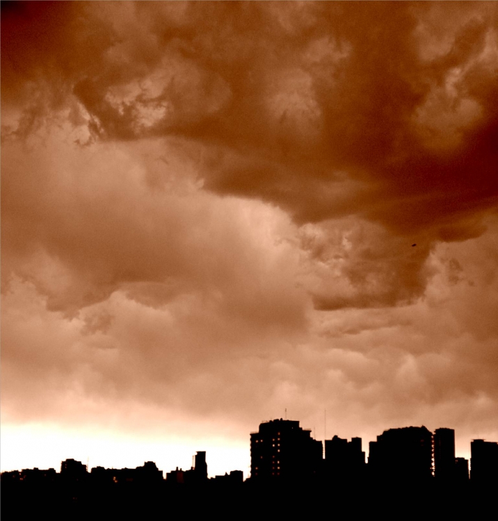 "3 imagenes de la tormenta 2.3.2013(1)" de Ernesto Grun