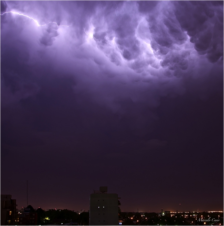 "Noche de tormenta.." de Marcelo Nestor Cano