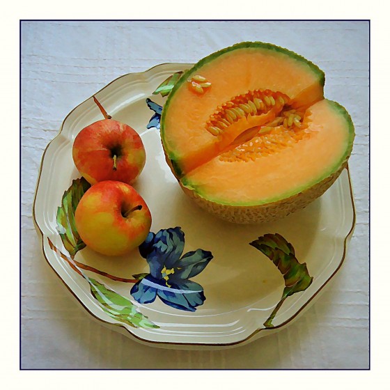 "Medio melon y dos manzanas" de Ana Maria Walter