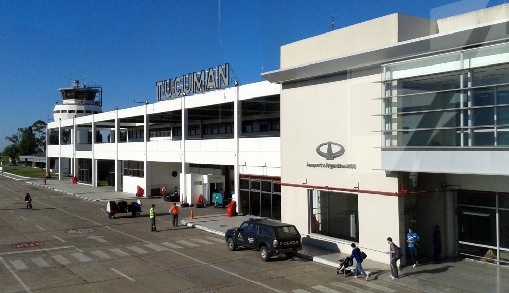 "Aeropuerto Tucumn" de Maria Del Carmen Ojeda
