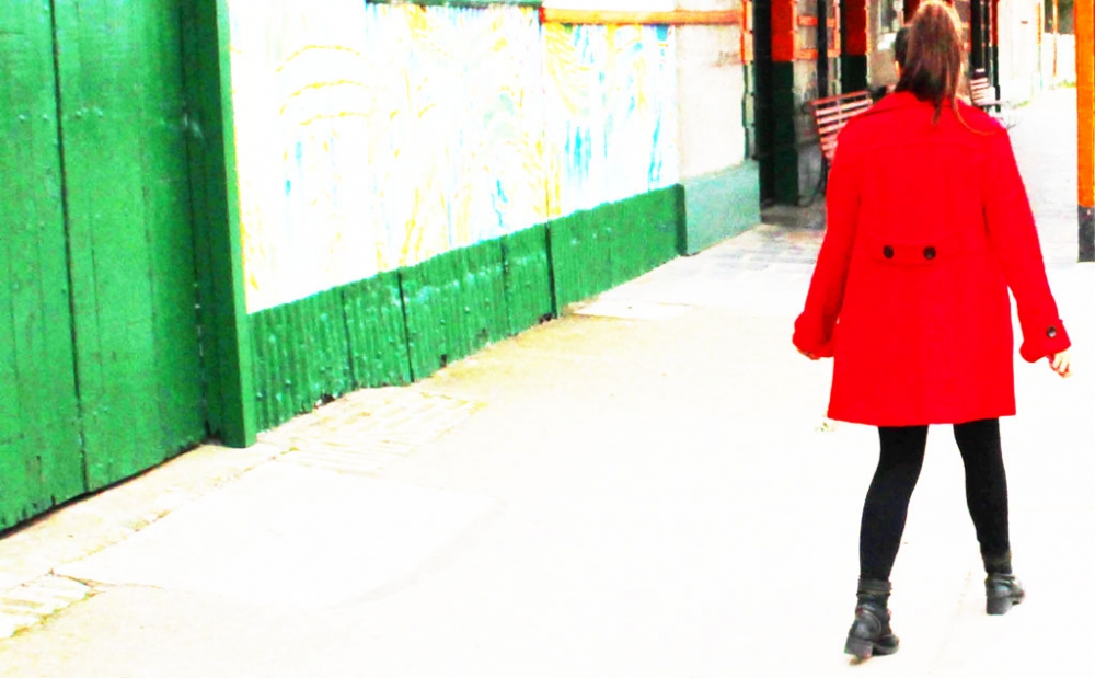 "El abrigo rojo." de Felipe Martnez Prez