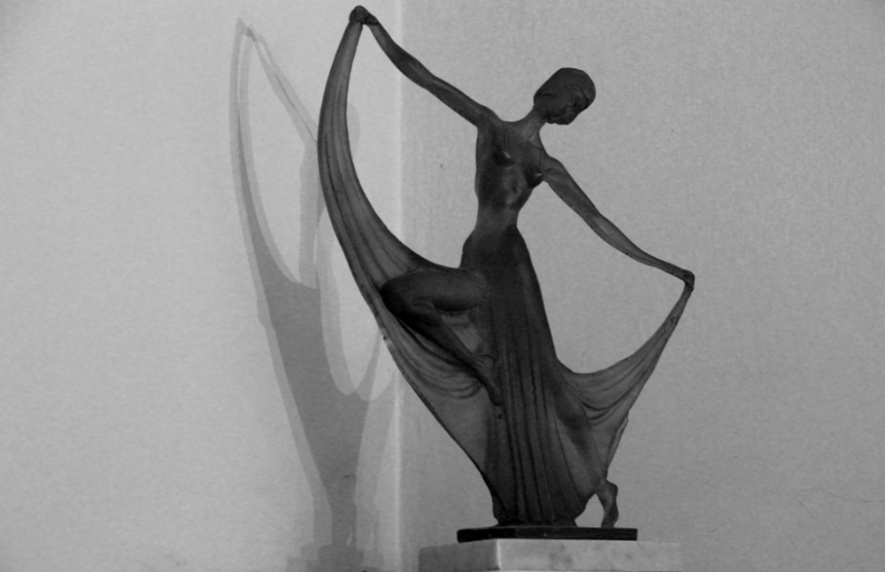 "Danza `w`" de Ferrari Octavio