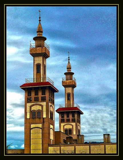 "Minaretes" de Arturo H. Pea