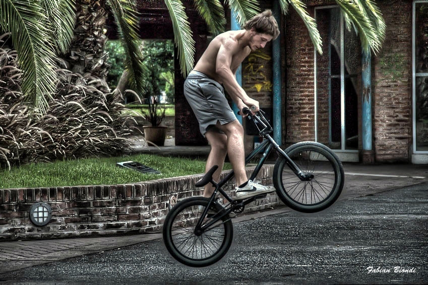 "Bicicleteando" de Fabian Biondi