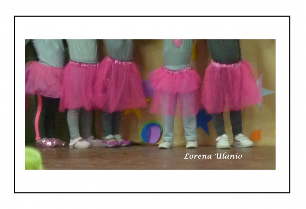 "Pequeas bailarinas" de Lorena Ulanio