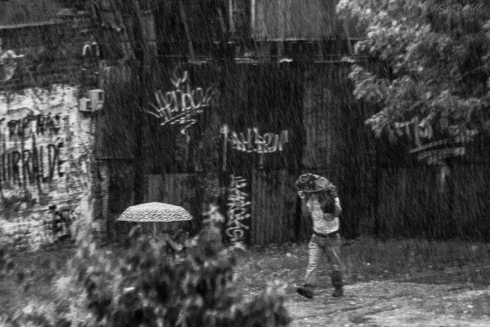 "Tarde gris..con lluvia y sin bondis(1)" de Claudio Gianelli