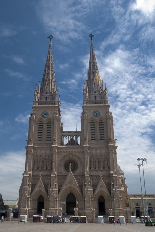 "basilica" de Ricardo Clodomiro Torres