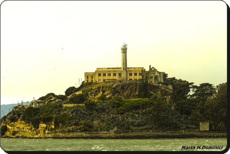 "Carcel de Alcatraz" de Marta Dominici