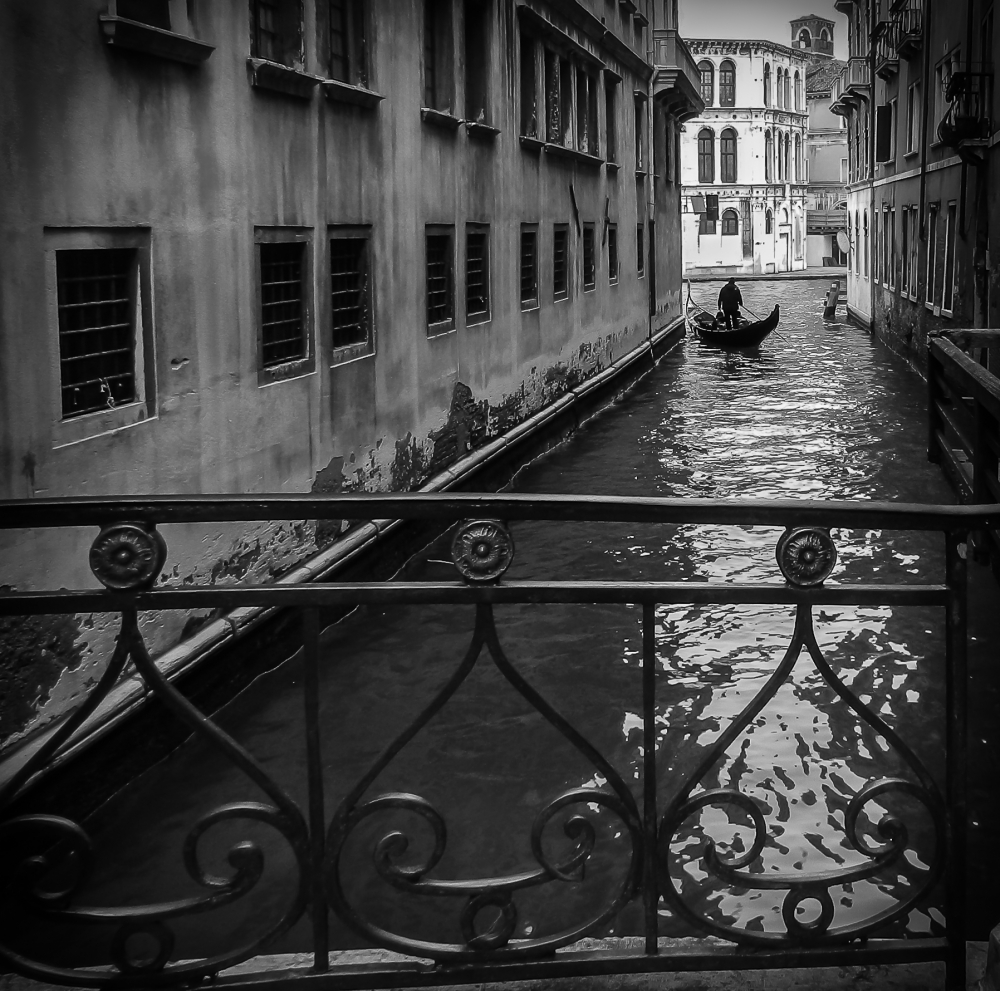 "Venecia en blanco y negro" de Lorna Aguirre