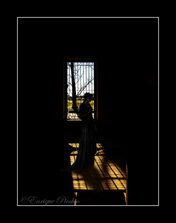 "La luz de la maana entra en la habitacin..." de Enrique M. Picchio ( Pem )