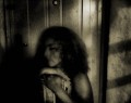 Sombras en la oscuridad...retrato de una soledad