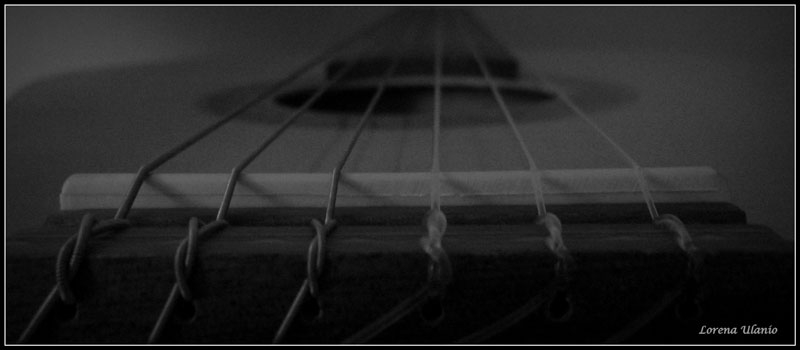 "La guitarra" de Lorena Ulanio