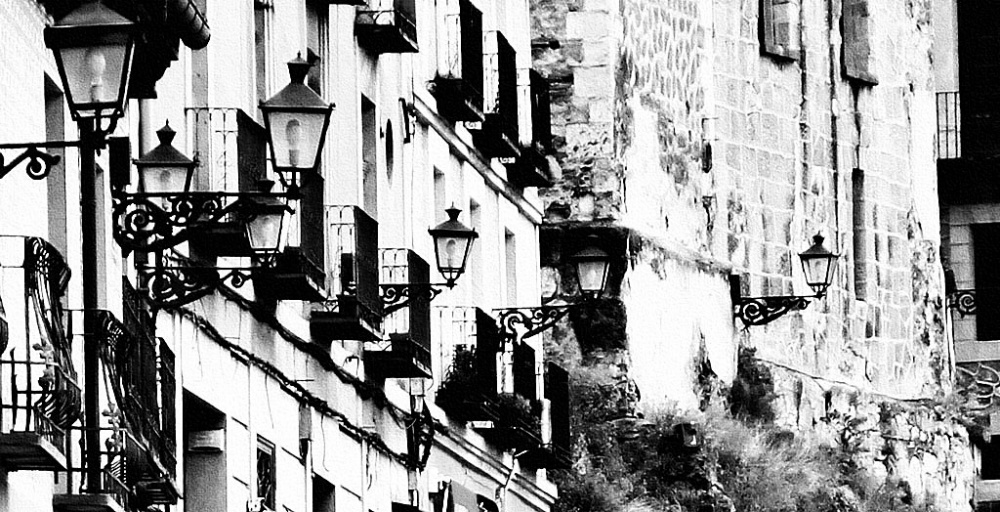 "Balcones y ventanas. 119." de Felipe Martnez Prez