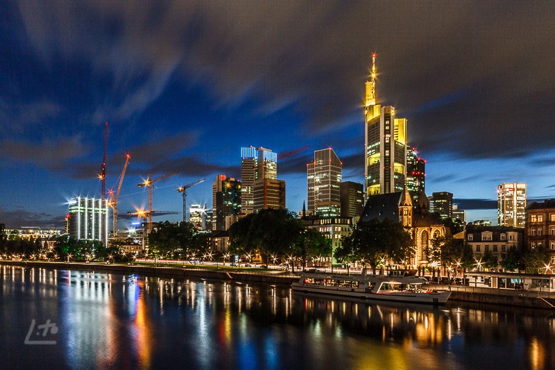 "Skyline (Frankfurt)" de Angel Triana