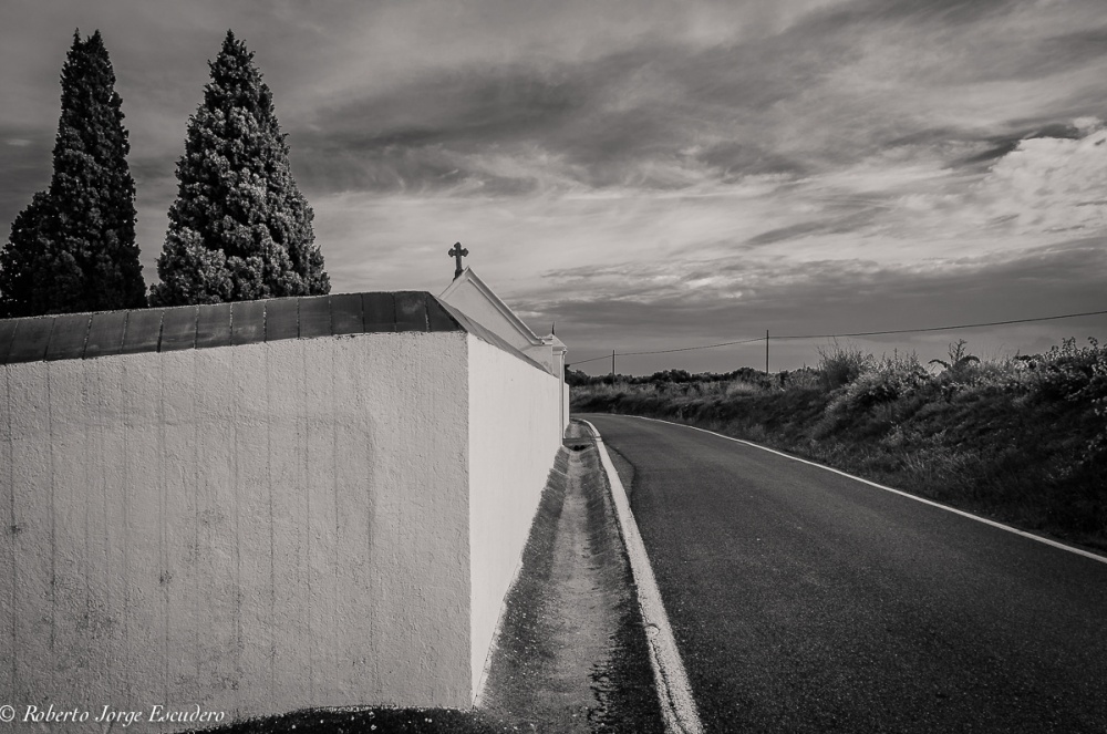 "El camino es uno" de Roberto Jorge Escudero
