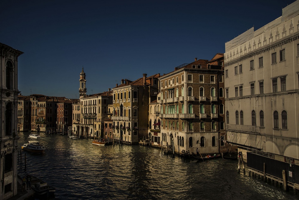 "sobre el puente.. en Venecia.." de Marcelo Nestor Cano