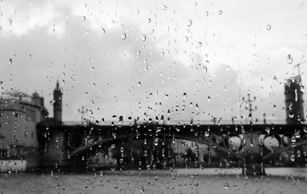 "El puente y la lluvia." de Felipe Martnez Prez