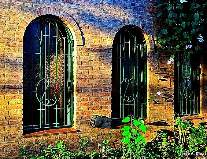 "Tres ventanas" de Jorge Armando Diaz