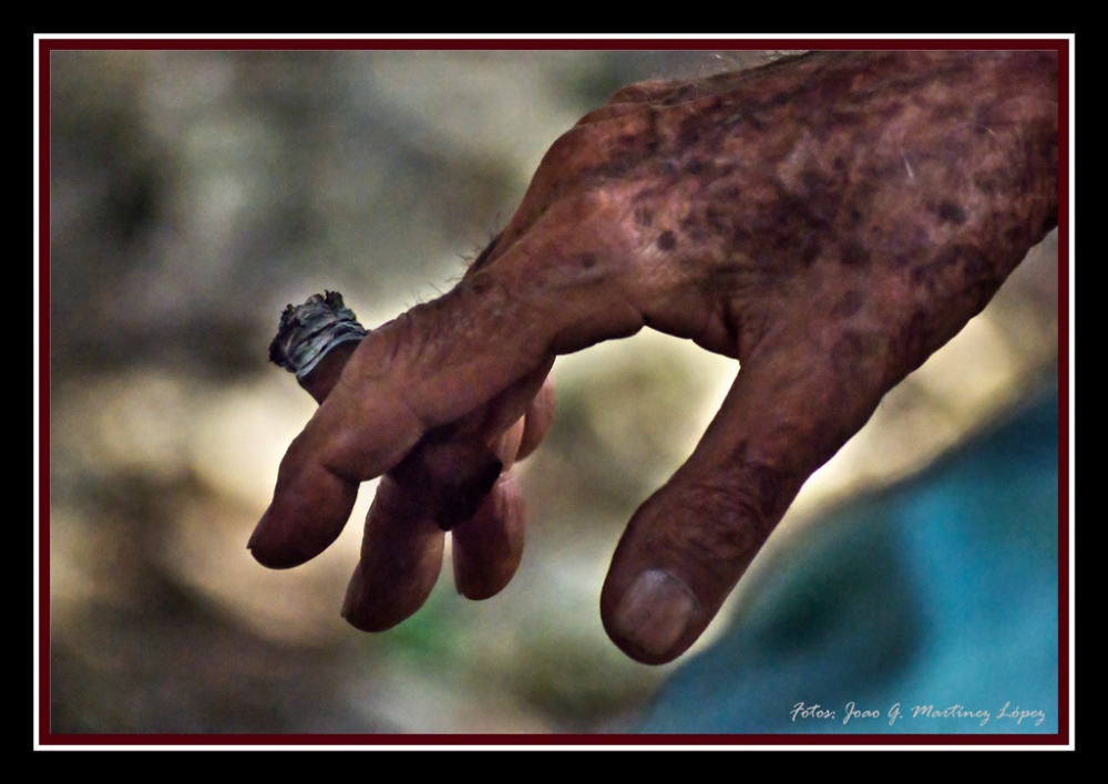 "La mano del viejo" de Joao Gabriel Martnez Lpez