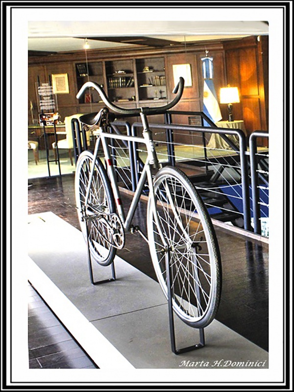 "Bicicleta del Padre de Fangio" de Marta Dominici